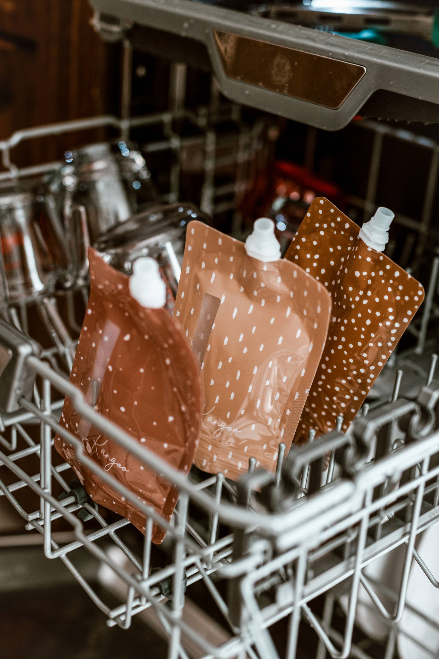 Reusable Baby Food Pouches – Refillable Squeeze Pouch