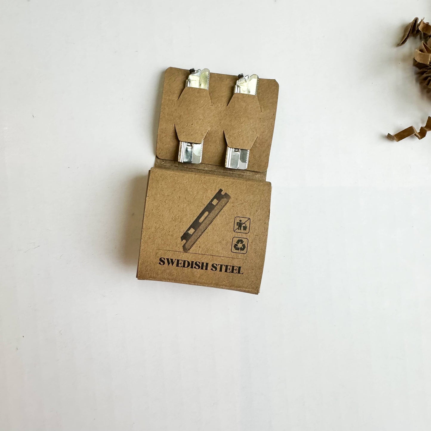 Plastic Free Reusable Metal Eyebrow Razor