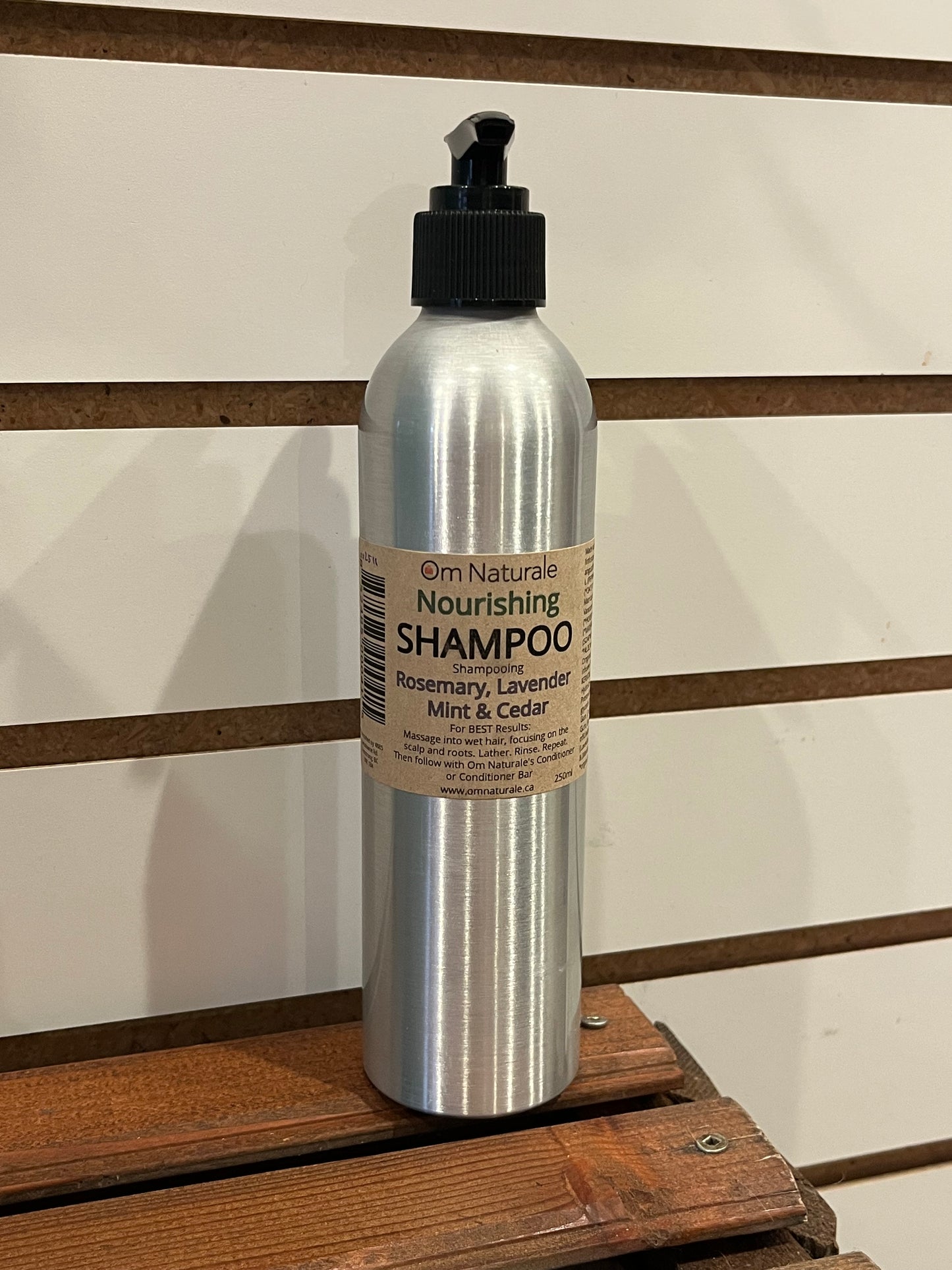 Nourishing Botanical Shampoo