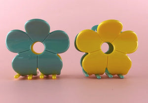 Hair Claw Clip: Hanami Two-Tone Flower Cellulose Acetate