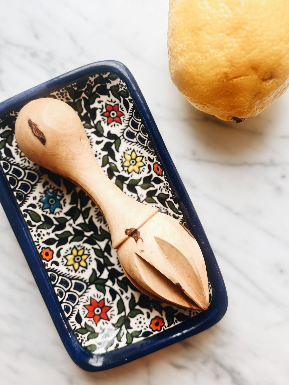 100% Solid Olive Wood Lemon Squeezer