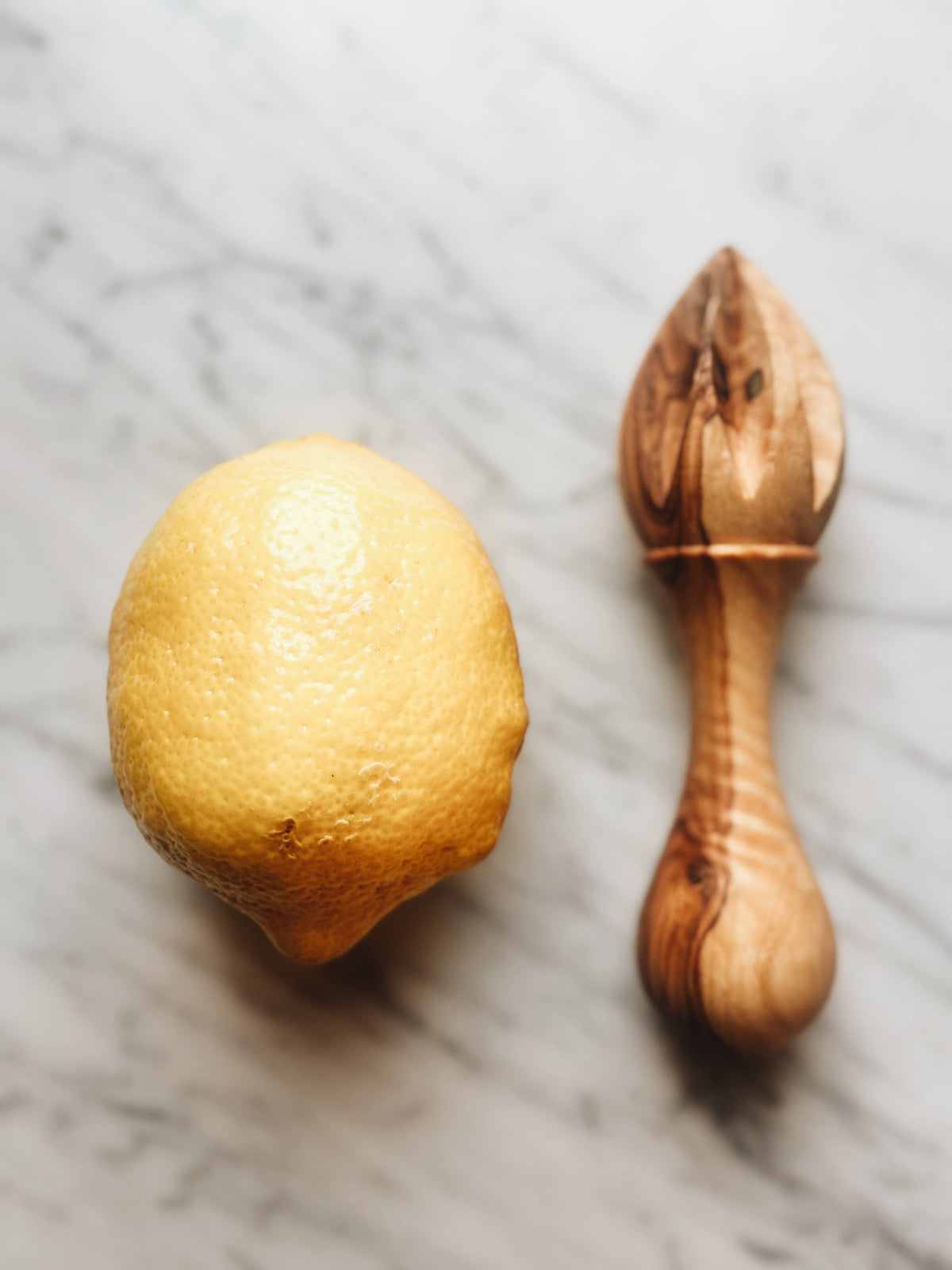 100% Solid Olive Wood Lemon Squeezer